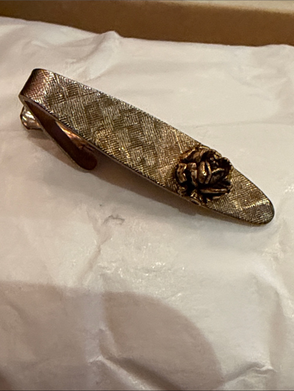 Vintage 1950s Textured Rose Tie Clip Bar